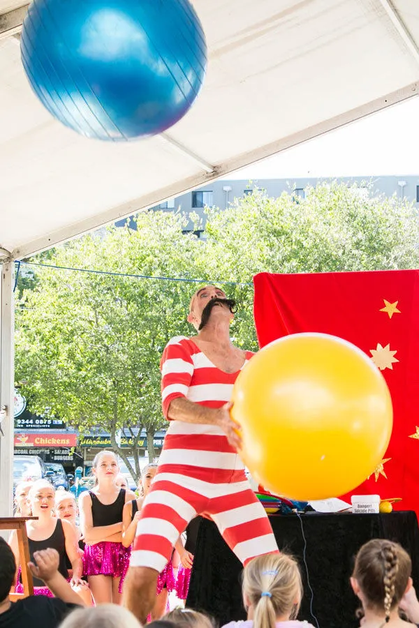 Cedric Irving's Mighty Juggling Show