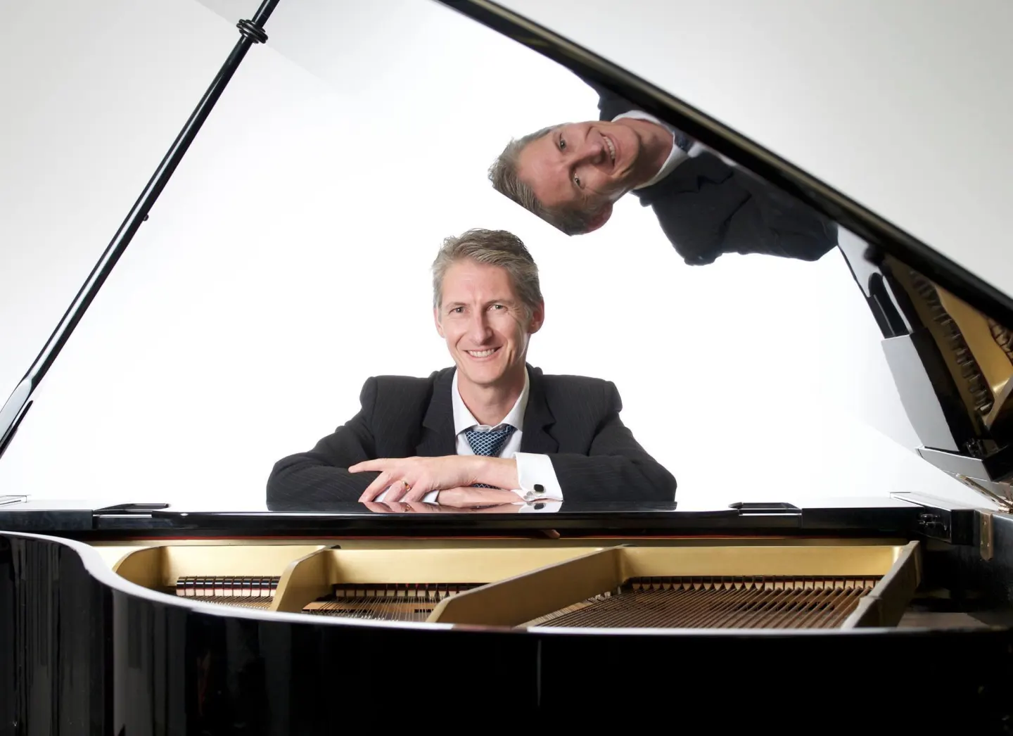 Craig | Jazz Pianist