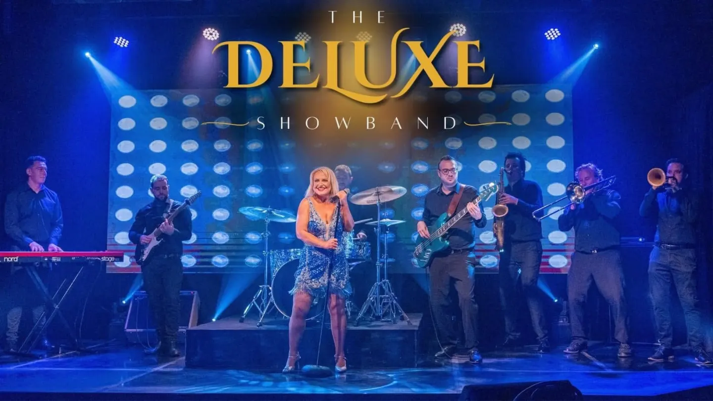 Deluxe Showband
