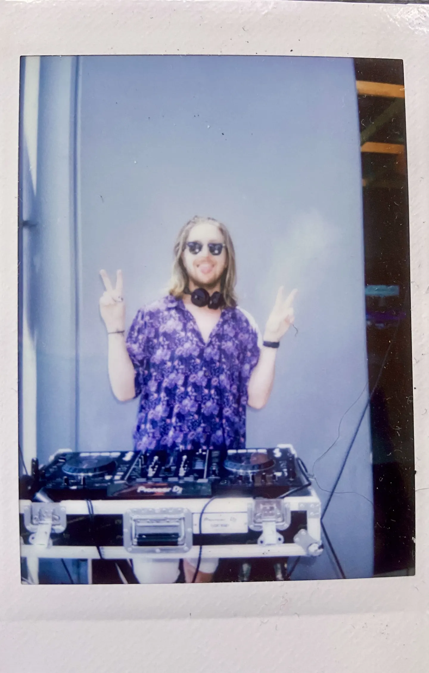 DJ Barry Hell