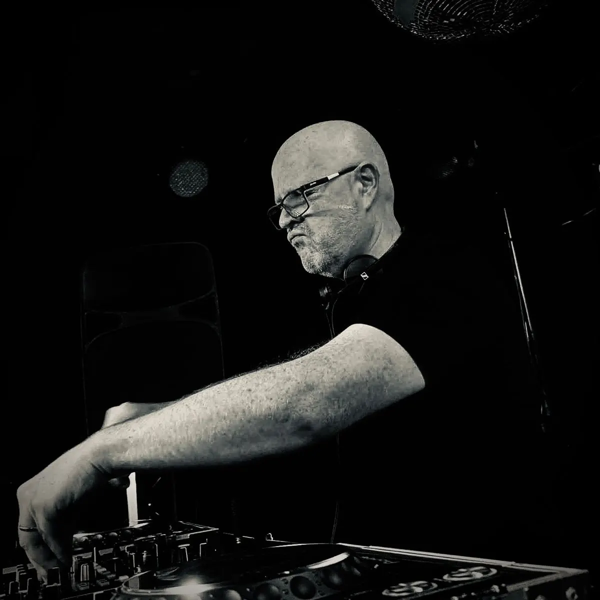 Dj Dave Gee