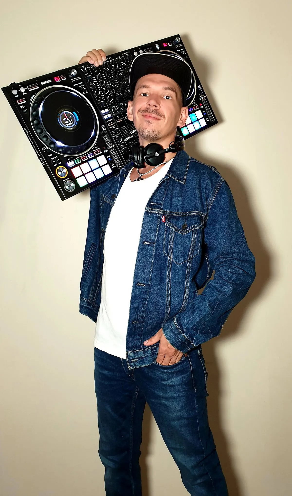 DJ Iron Icey