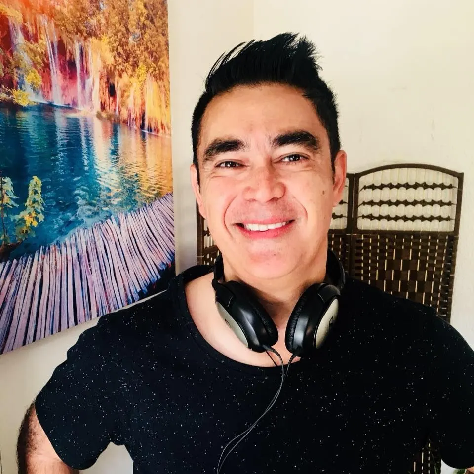 DJ Johnny B