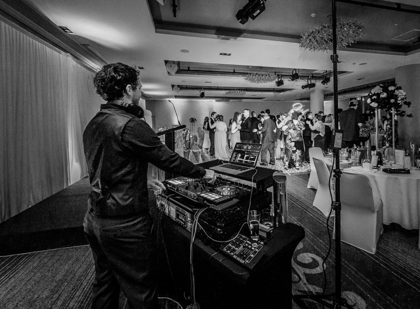 DJ Lumin8