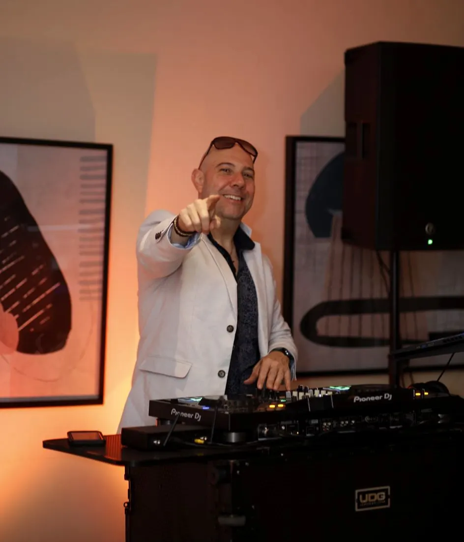 Dj Steve De
