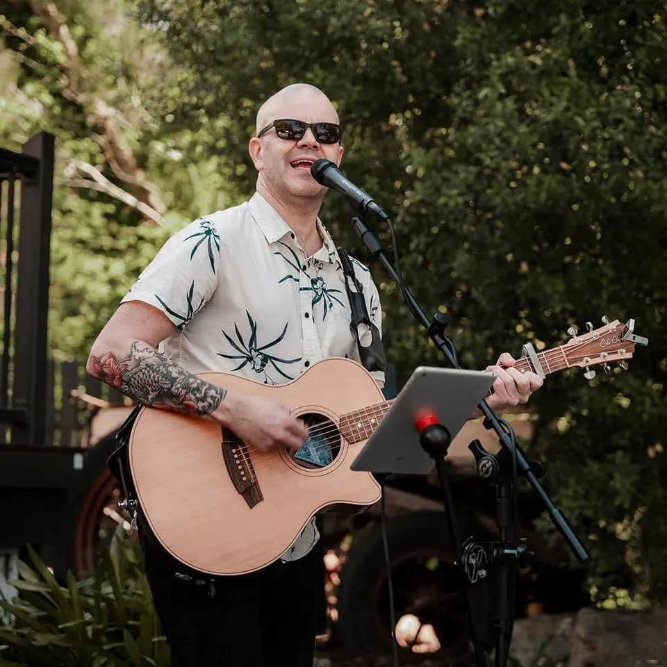 Gilly / Geoff Booker Music