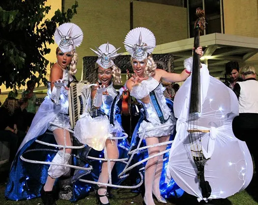Glacius - Roving Musical Performers