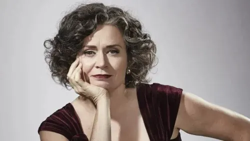 Judith Lucy