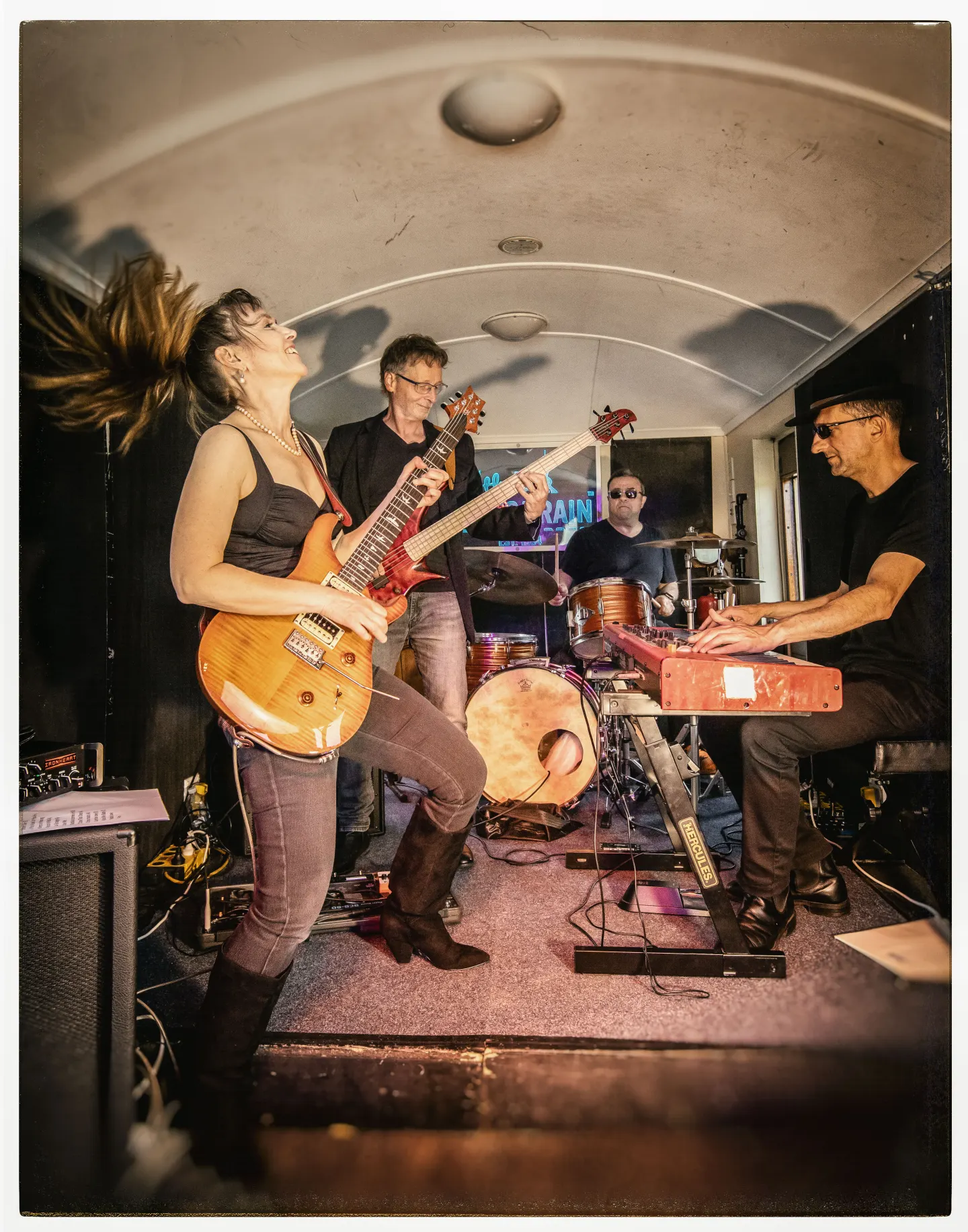 Laurel and the Painkillers (LPK)