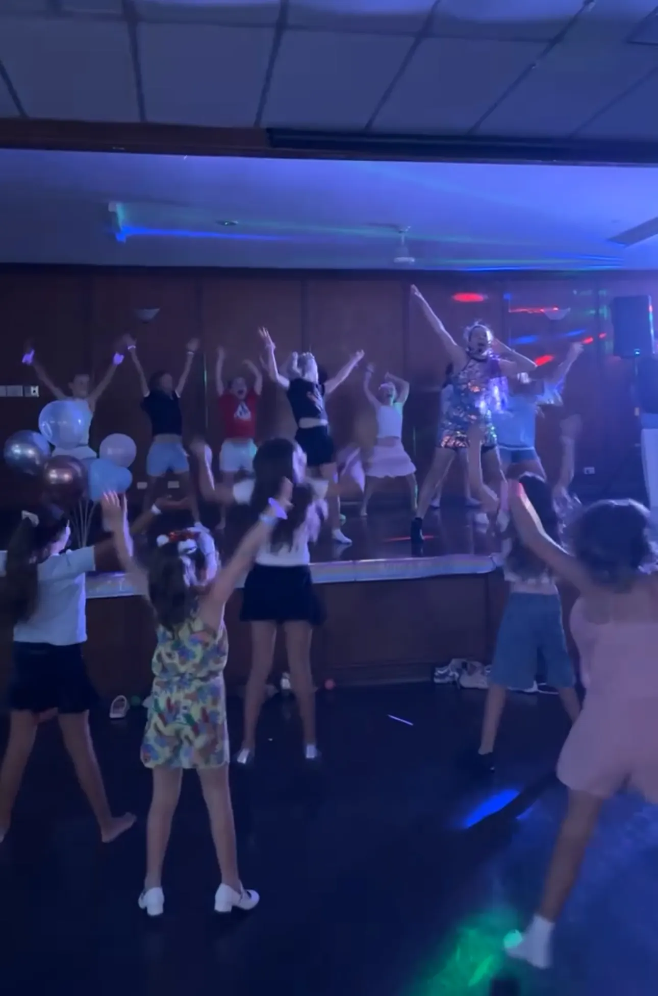 MEU Dance