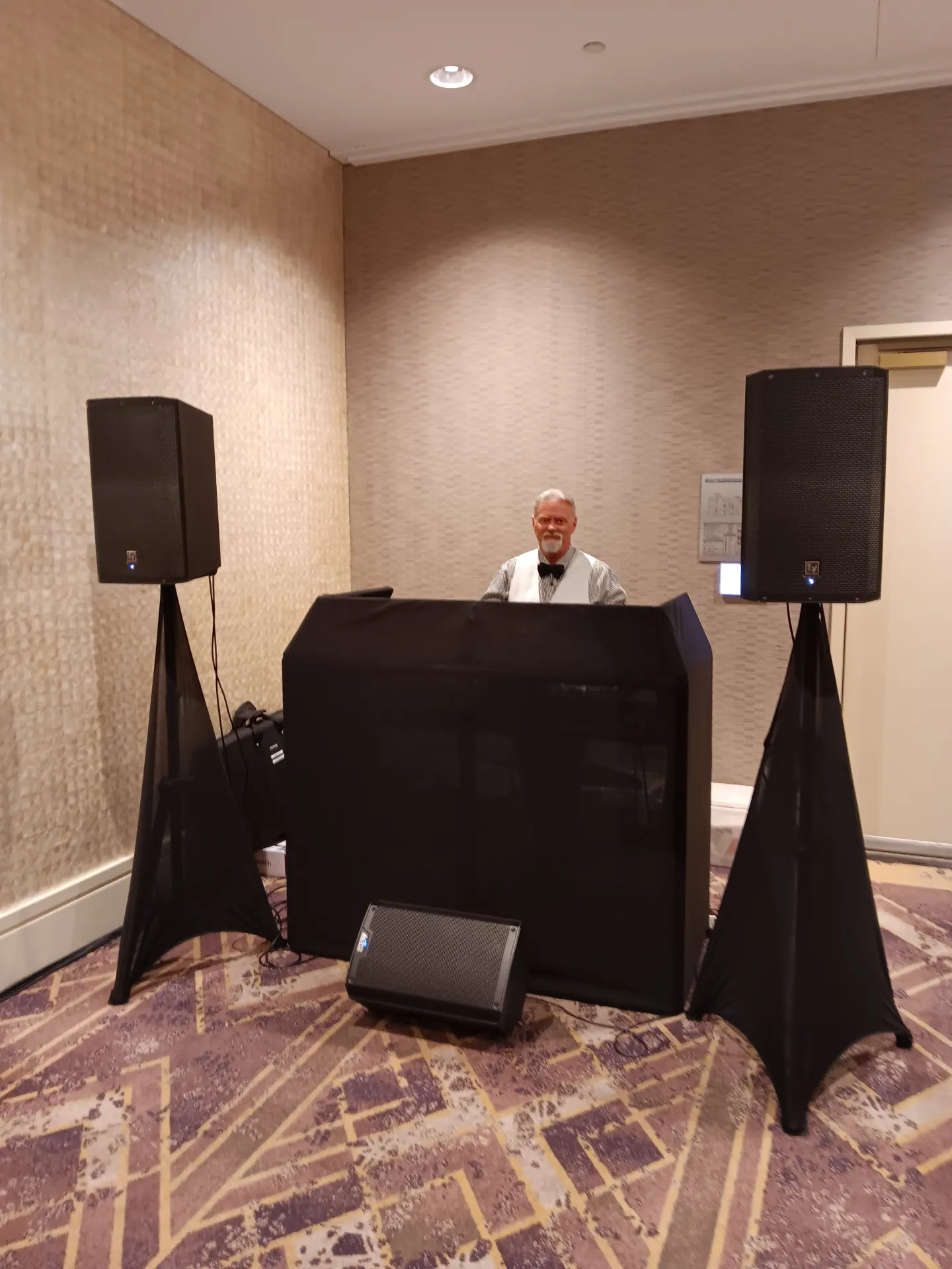 Mobile dj James services