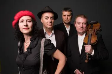 Parisienne Swing