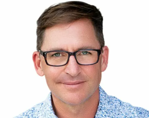 Simon Banks