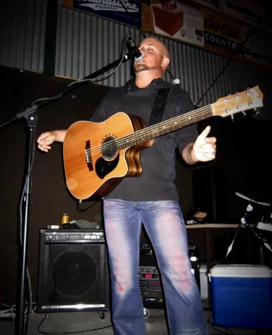 Simon Ward