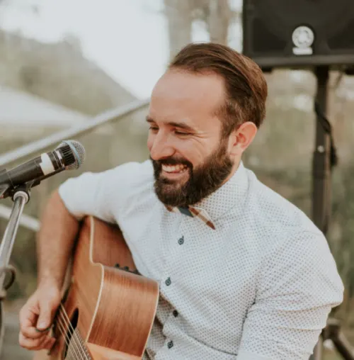 Wedding Singer & DJ for Sydney Weddings